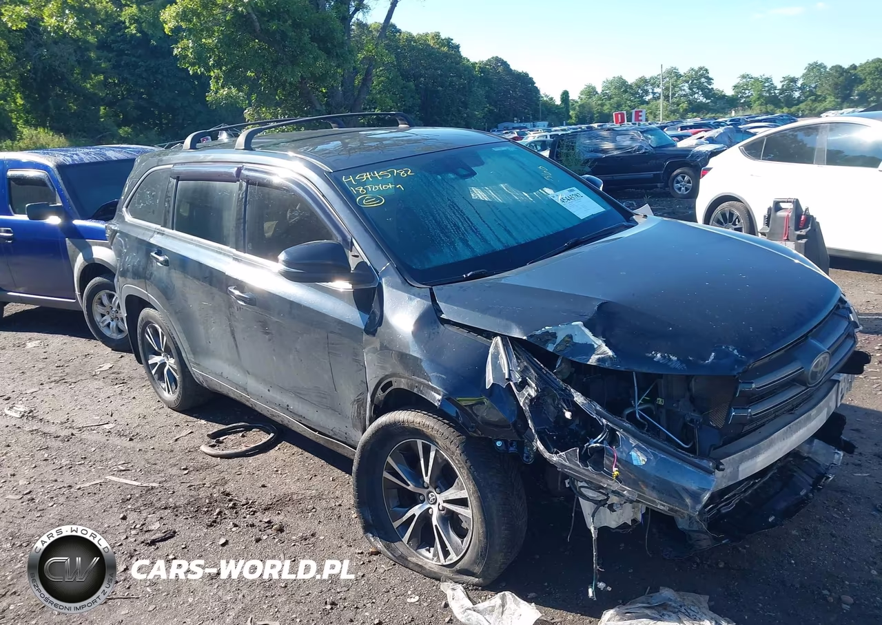 2018 Toyota Highlander Le VIN:5TDBZRFH4JS851426 - 13