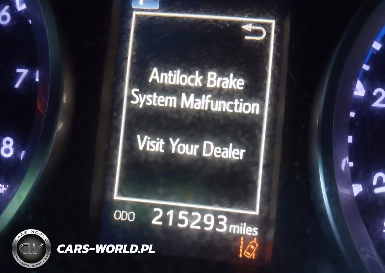 2018 Toyota Highlander Le VIN:5TDBZRFH4JS851426 - 15