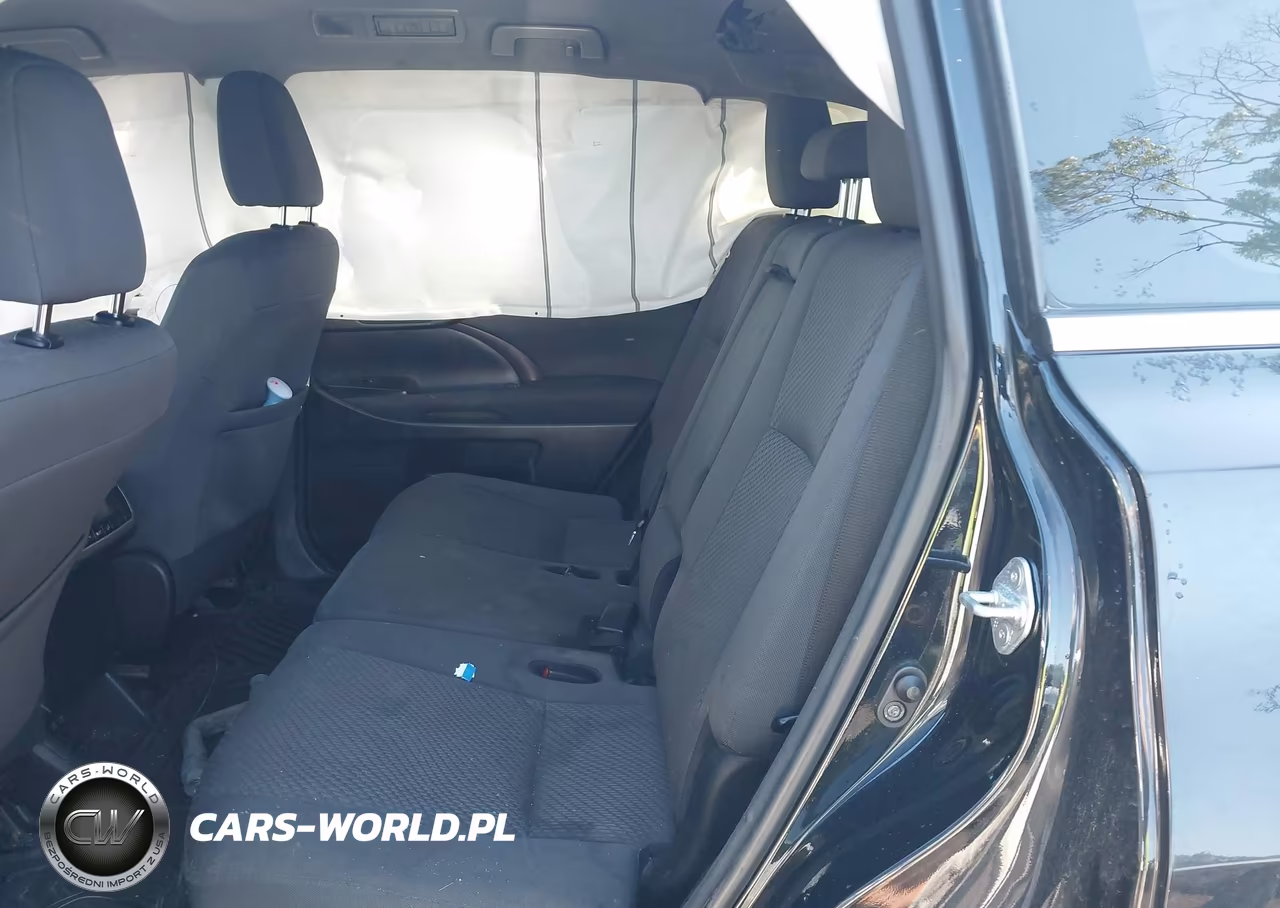 2018 Toyota Highlander Le VIN:5TDBZRFH4JS851426 - 8