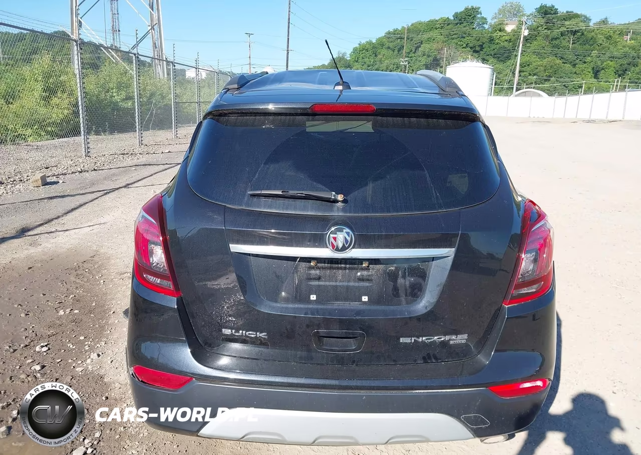 2018 Buick Encore Essence VIN:KL4CJGSB6JB584339 - 17