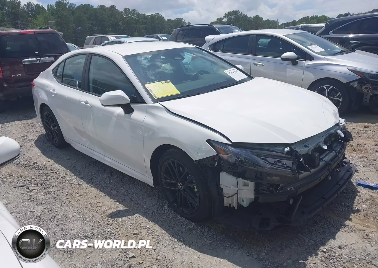 2025 Toyota Camry Se – zdjęcie 1 z 16