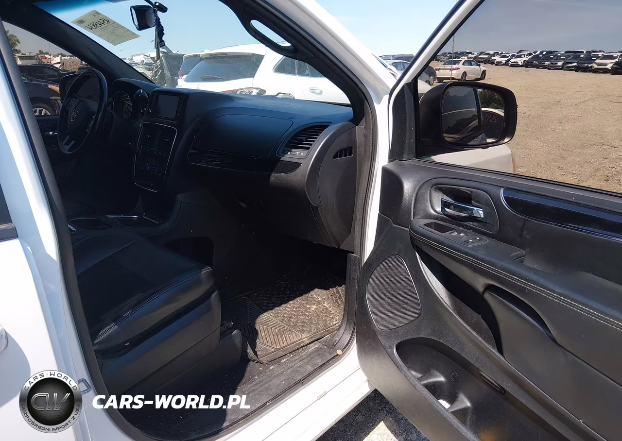 2017 Dodge Grand Caravan Sxt VIN:2C4RDGCG5HR756387 - 5