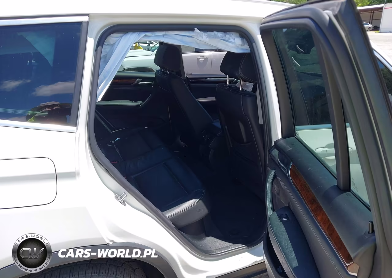 2016 BMW X3 xDrive28D VIN:5UXWY3C52G0N87354 - 8