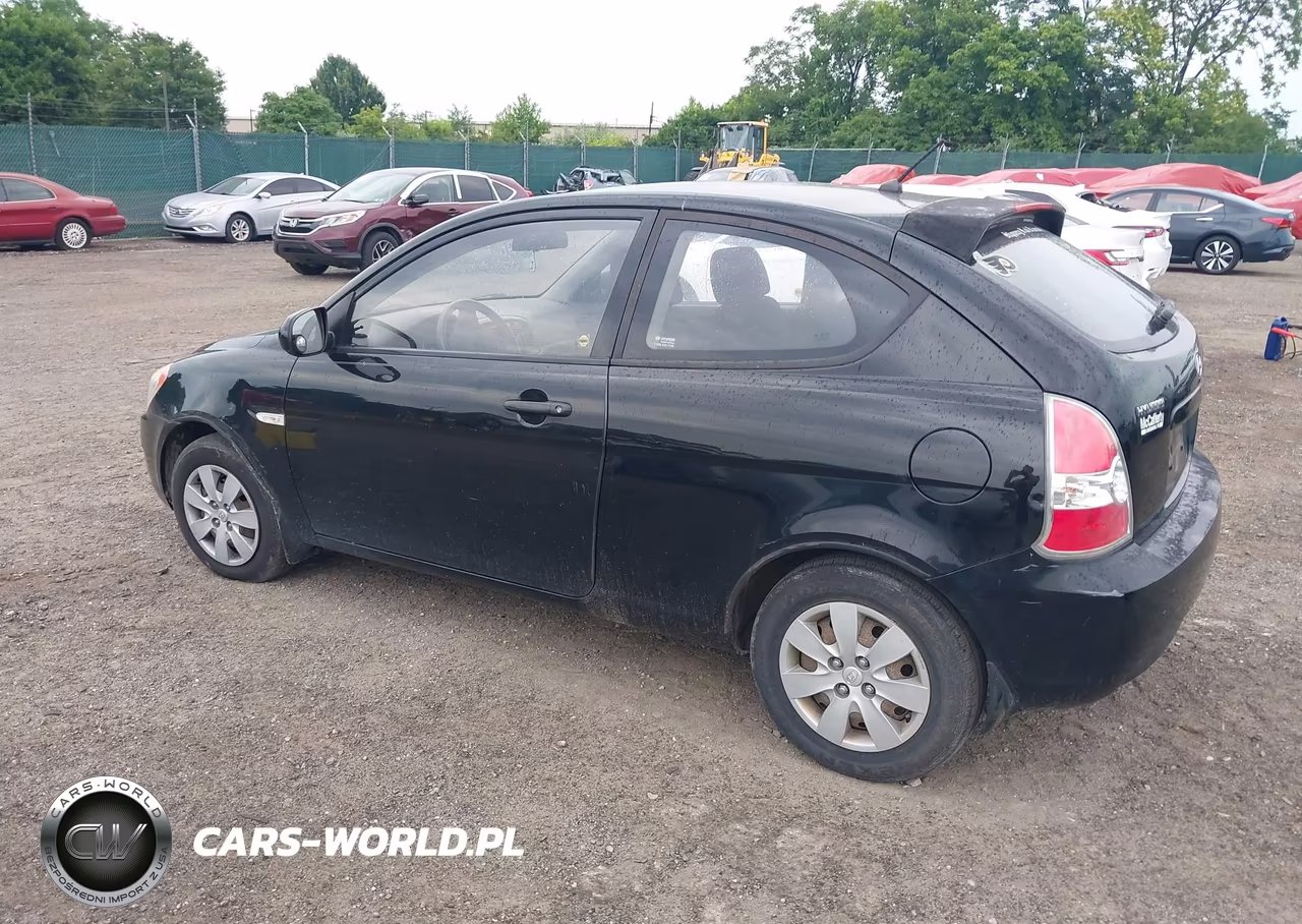 2010 Hyundai Accent Gs VIN:KMHCM3AC0AU167718 - 3