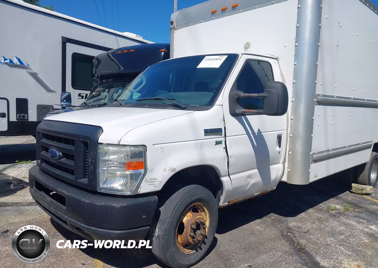 2011 Ford Econoline Commercial Cutaway VIN:1FDWE3FL9BDA95678 - 11
