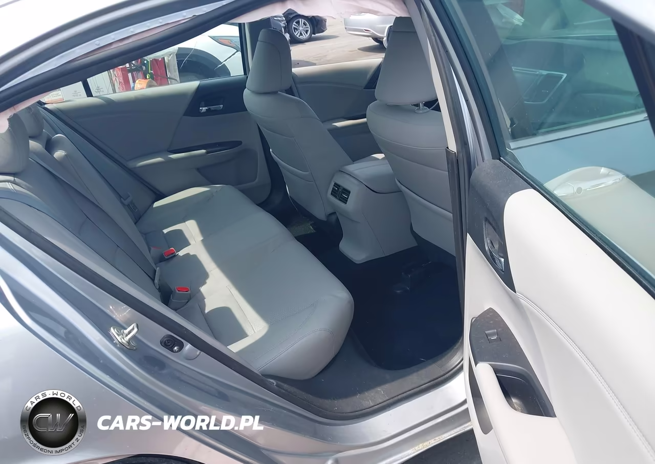 2017 Honda Accord Ex-L VIN:1HGCR2F8XHA110721 - 8