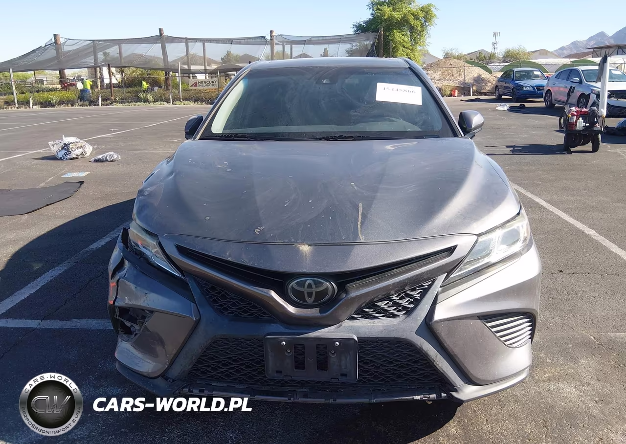 2018 Toyota Camry Se VIN:4T1B11HK5JU501084 - 12