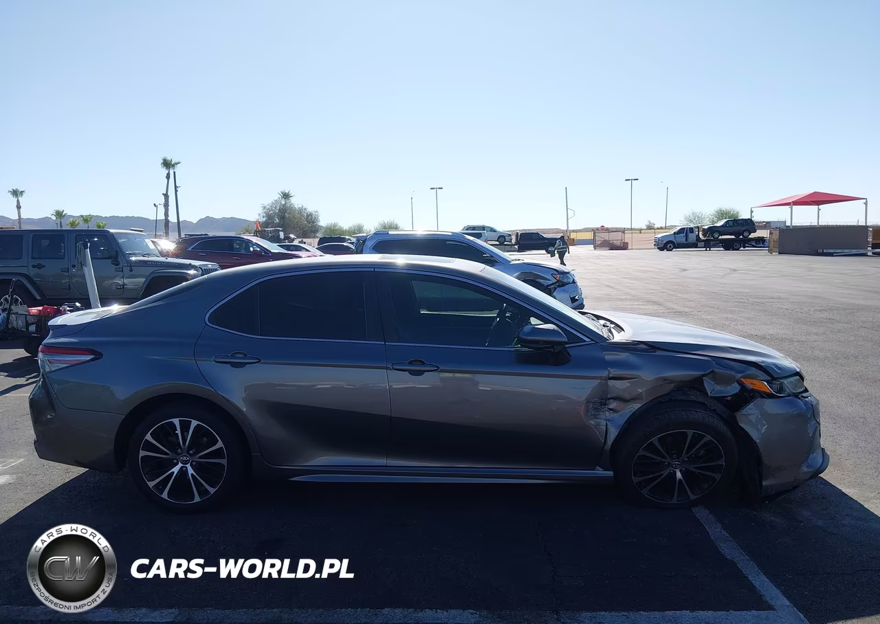 2018 Toyota Camry Se VIN:4T1B11HK5JU501084 - 13