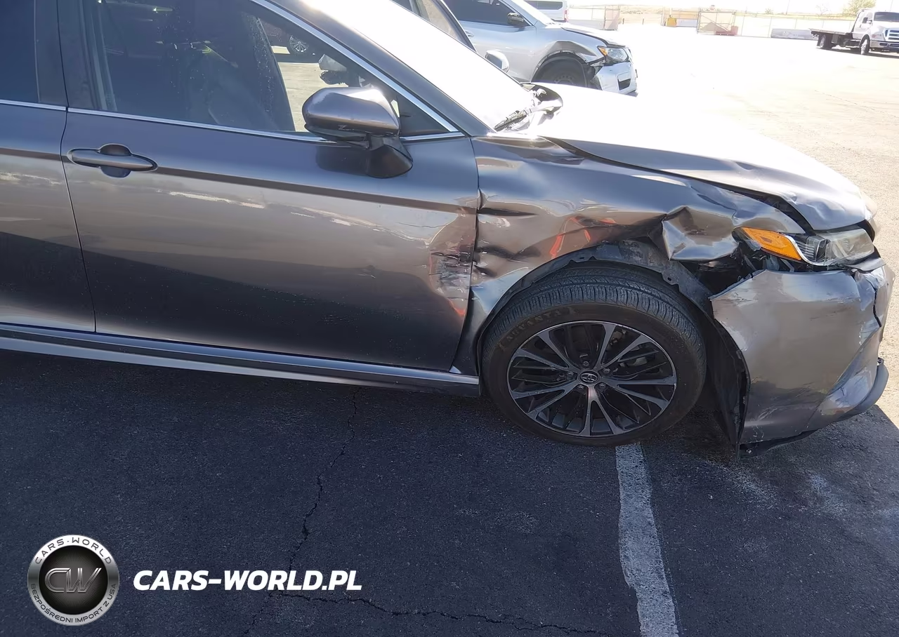2018 Toyota Camry Se VIN:4T1B11HK5JU501084 - 6