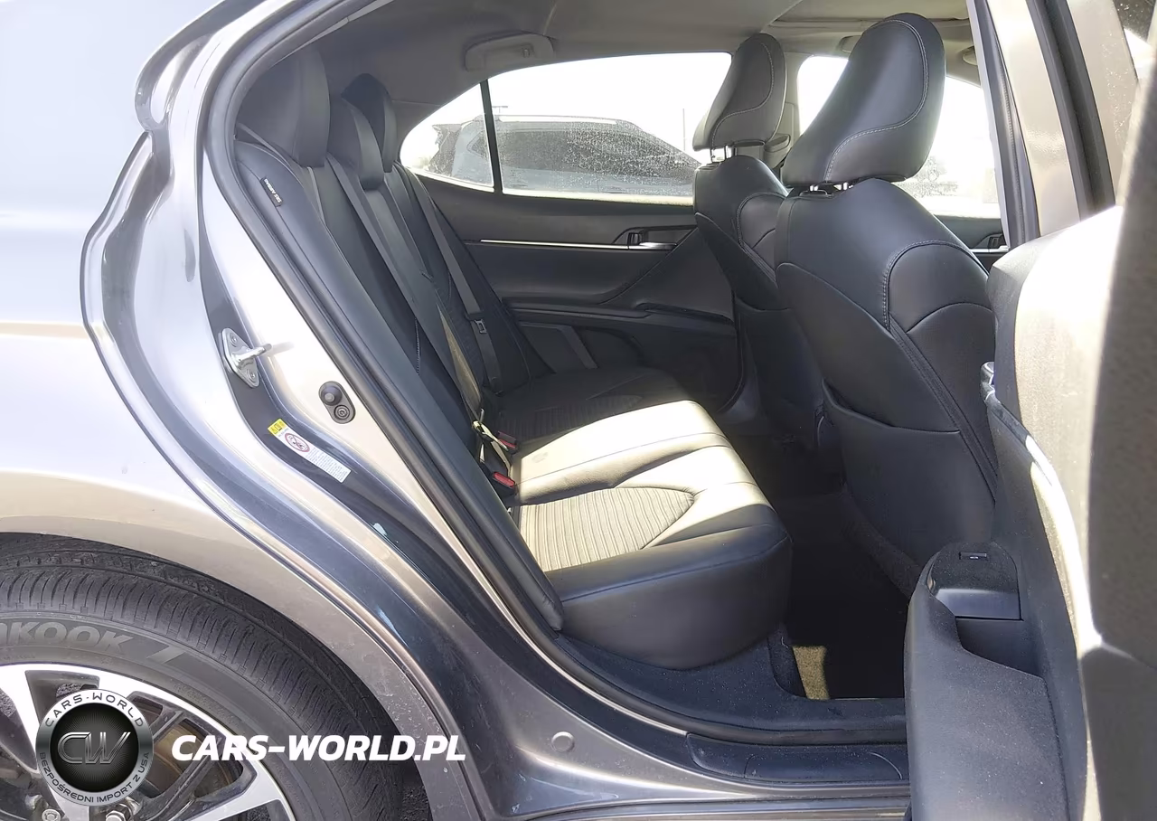2018 Toyota Camry Se VIN:4T1B11HK5JU501084 - 8