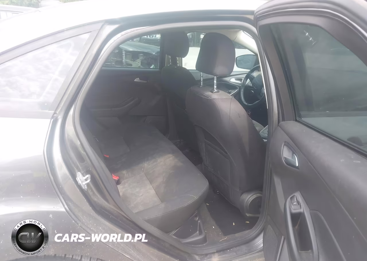 2015 Ford Focus Se VIN:1FADP3F21FL357157 - 8