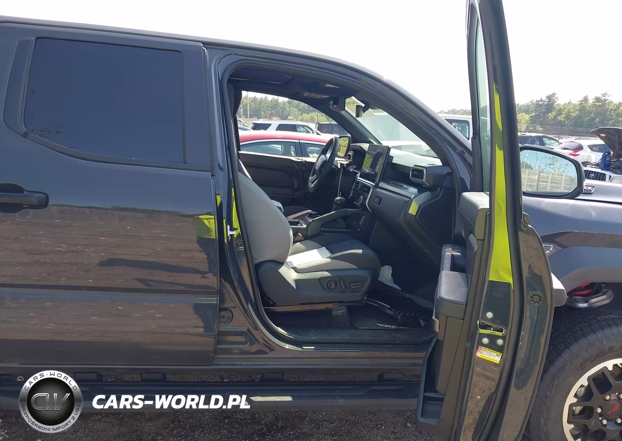 2025 Toyota Tacoma Hybrid Trd Off Road VIN:3TYLC5LN1ST041699 - 5