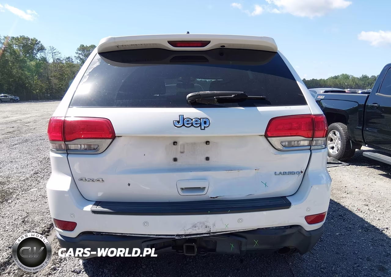 2015 Jeep Grand Cherokee Laredo VIN:1C4RJFAG1FC791343 - 16