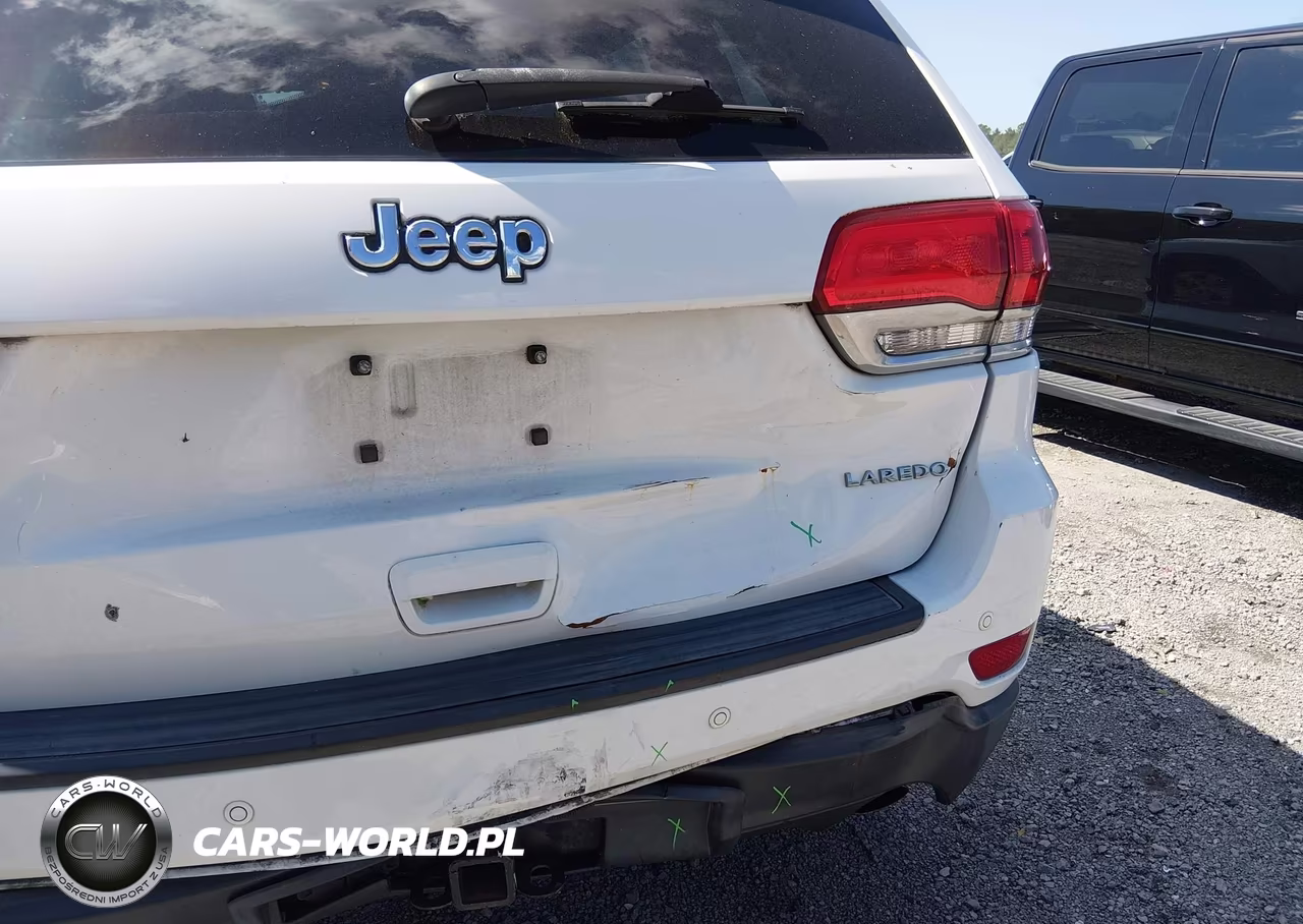 2015 Jeep Grand Cherokee Laredo VIN:1C4RJFAG1FC791343 - 6