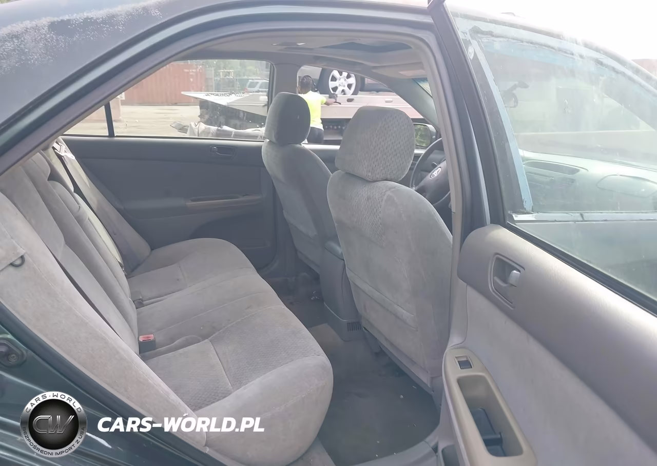 2003 Toyota Camry Le VIN:4T1BE32K93U735028 - 13
