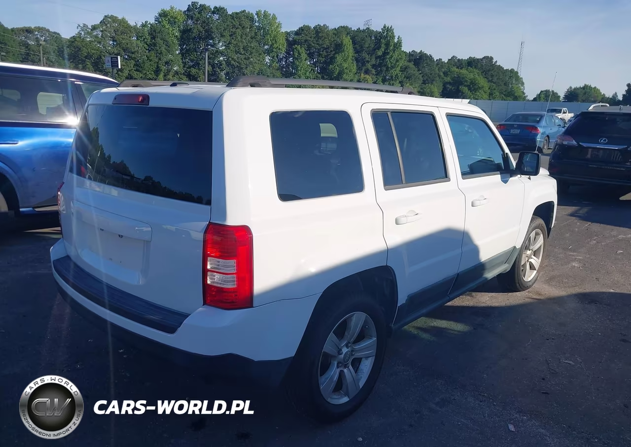 2011 Jeep Patriot Sport VIN:1J4NF1GB2BD256244 - 4