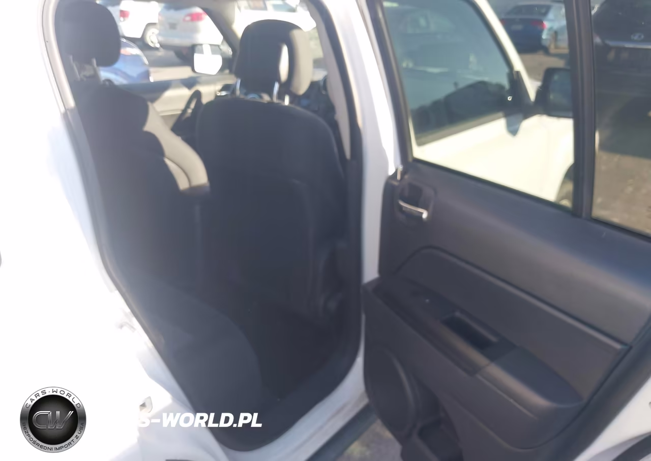 2011 Jeep Patriot Sport VIN:1J4NF1GB2BD256244 - 8
