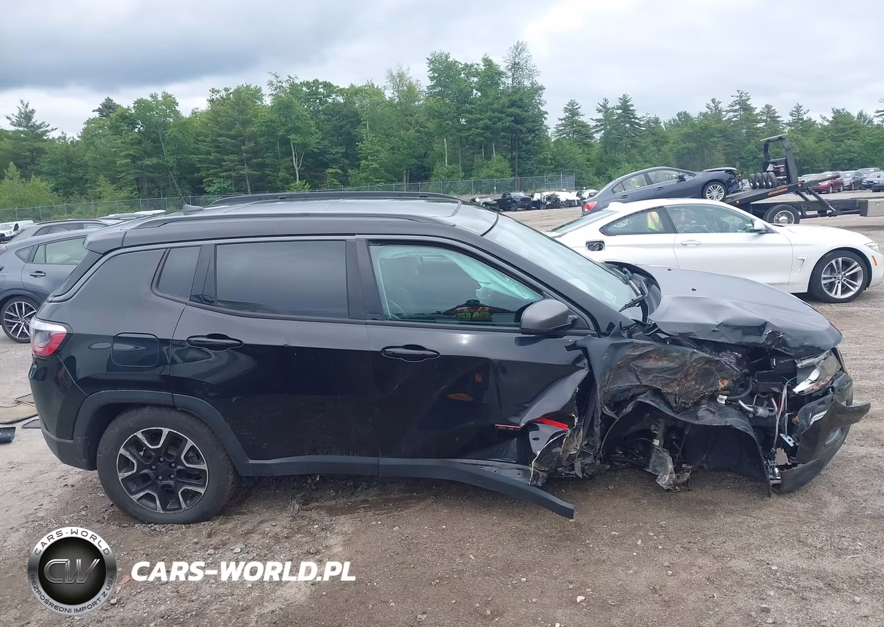 2019 Jeep Compass Trailhawk 4X4 VIN:3C4NJDDB8KT828762 - 14