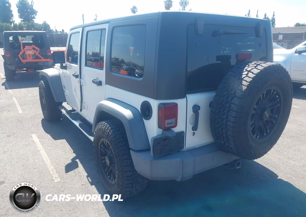 2007 Jeep Wrangler Unlimited X VIN:1J8GB39137L227299 - 3