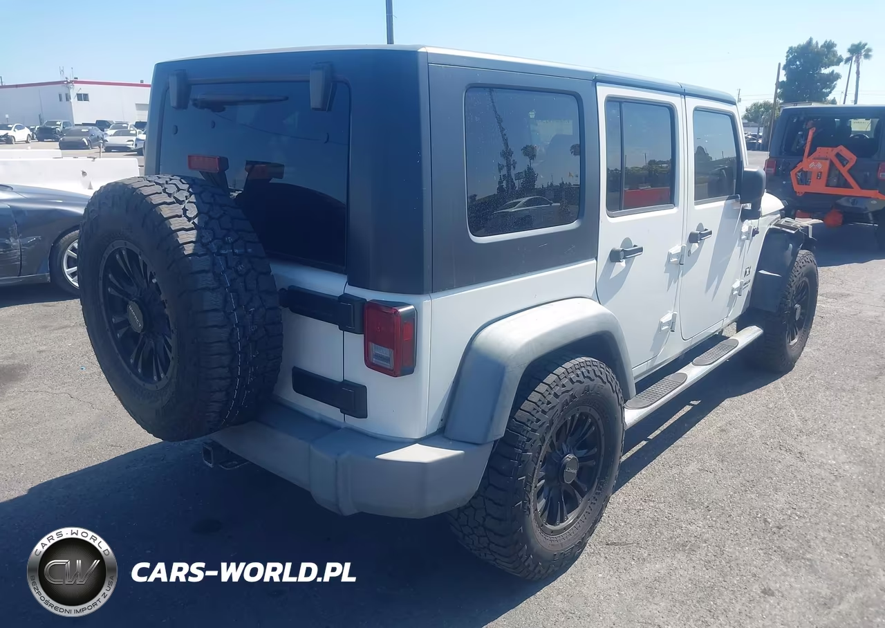 2007 Jeep Wrangler Unlimited X VIN:1J8GB39137L227299 - 4