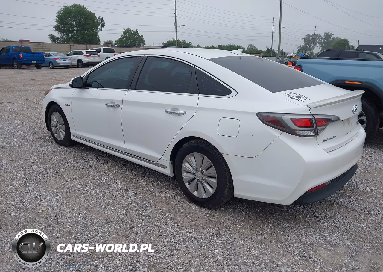 2016 Hyundai Sonata Hybrid Se VIN:KMHE24L18GA015468 - 3