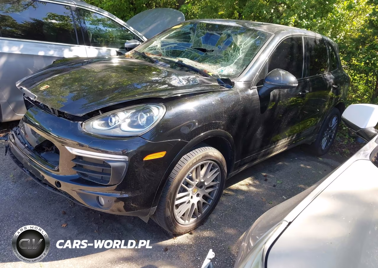 2017 Porsche Cayenne Platinum Edition VIN:WP1AA2A27HKA83017 - 2