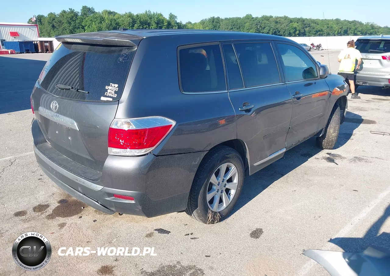 2011 Toyota Highlander VIN:5TDZA3EHXBS009065 - 4