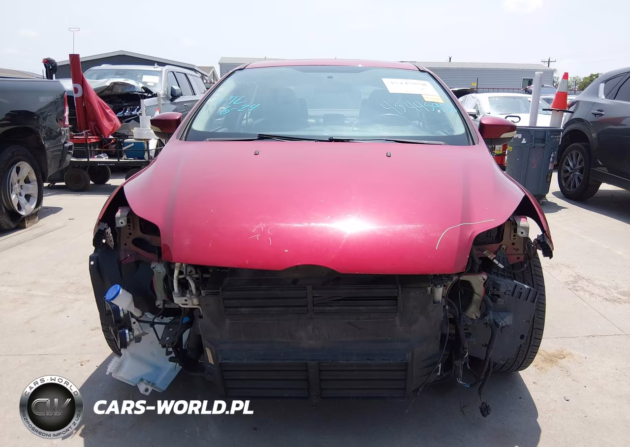 2014 Ford Focus Titanium VIN:1FADP3J23EL128033 - 13