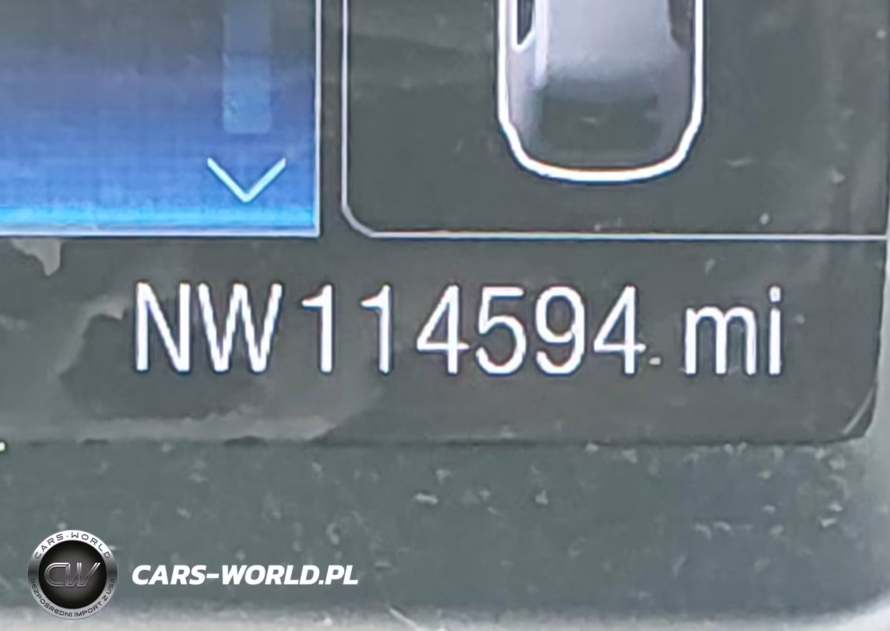 2014 Ford Focus Titanium VIN:1FADP3J23EL128033 - 16