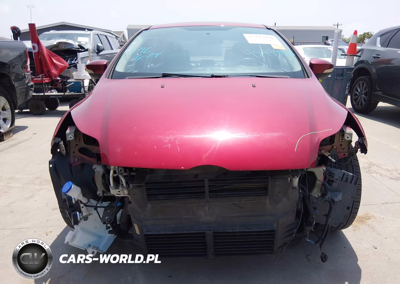 2014 Ford Focus Titanium VIN:1FADP3J23EL128033 - 6