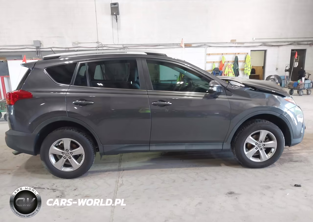 2015 Toyota Rav4 Xle VIN:2T3WFREV9FW226981 - 13