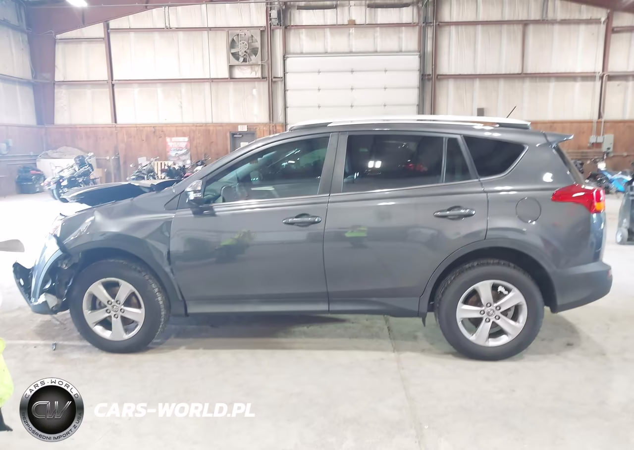 2015 Toyota Rav4 Xle VIN:2T3WFREV9FW226981 - 14