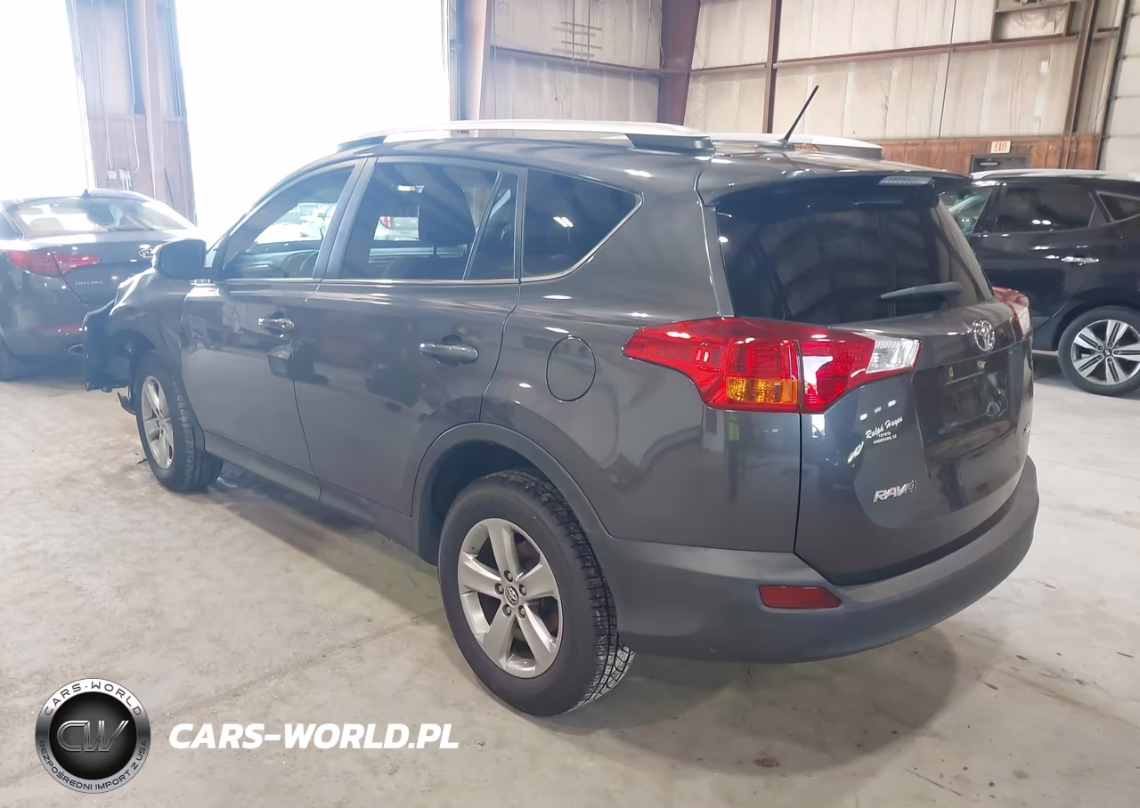 2015 Toyota Rav4 Xle VIN:2T3WFREV9FW226981 - 3