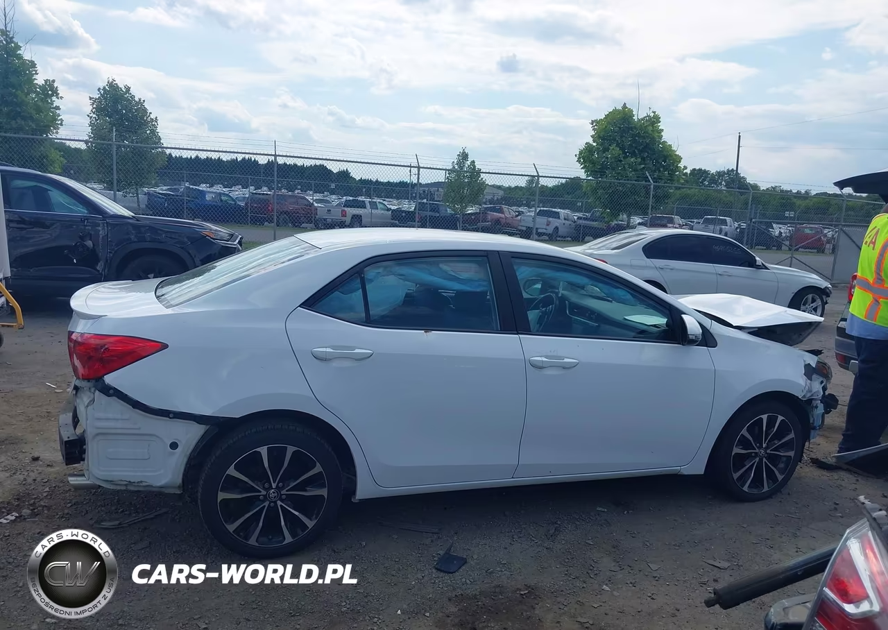 2019 Toyota Corolla Se VIN:2T1BURHE1KC136549 - 14