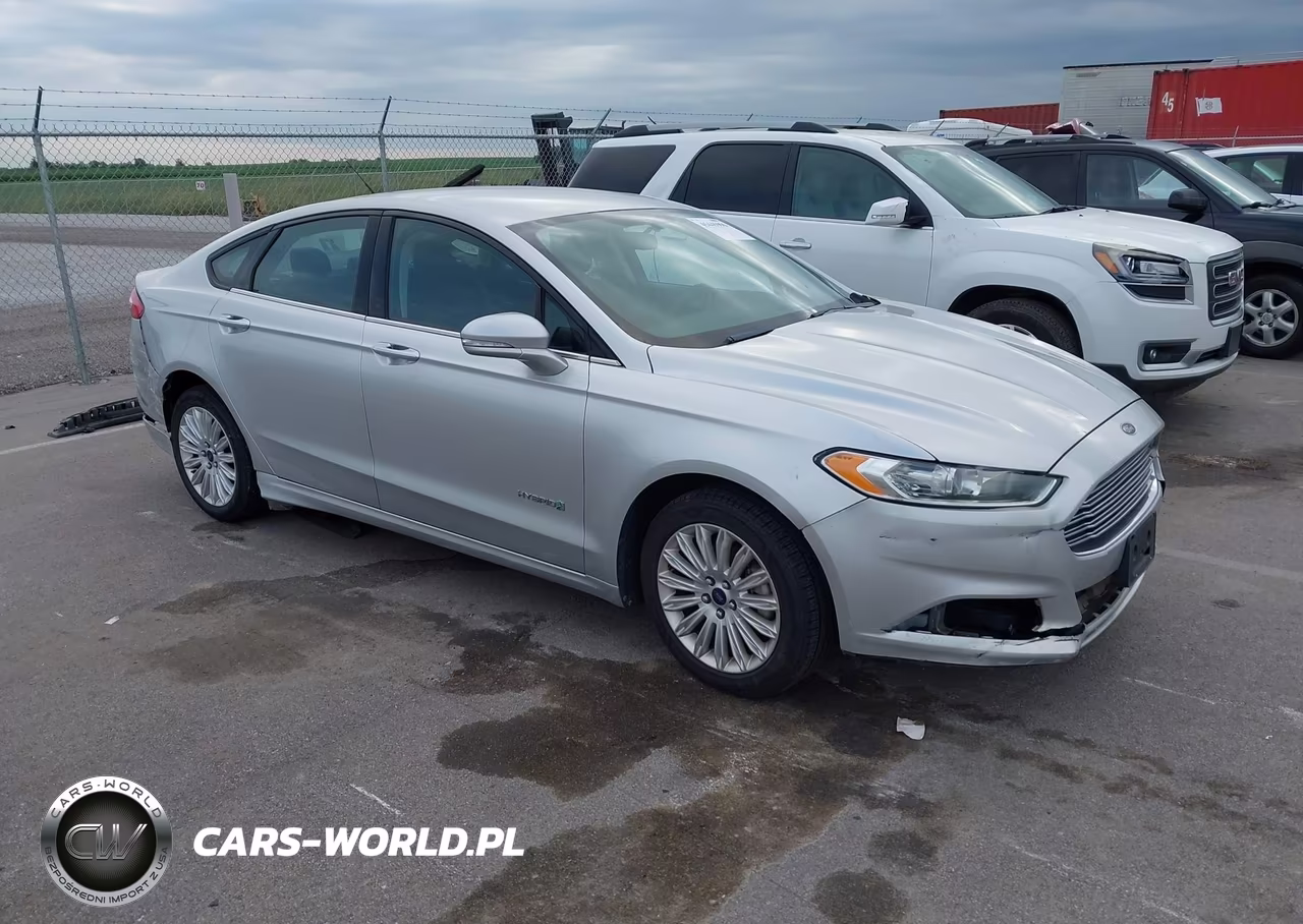 2013 Ford Fusion Hybrid Se – zdjęcie 1 z 11
