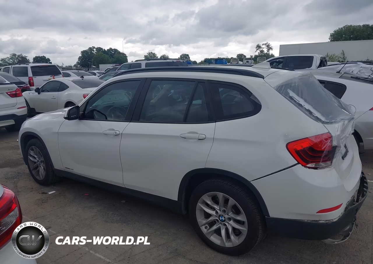 2015 BMW X1 xDrive28I VIN:WBAVL1C57FVY39176 - 14