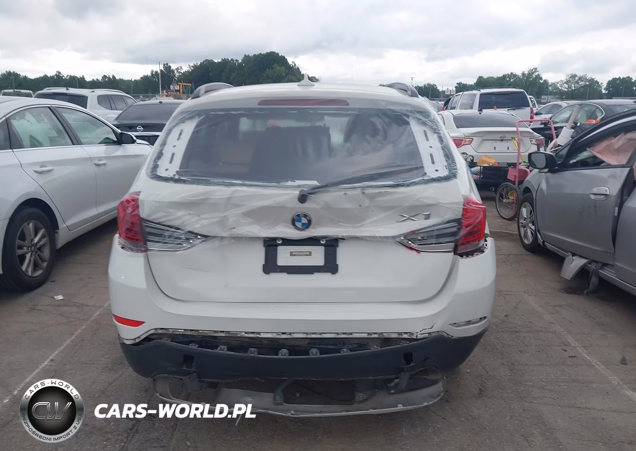 2015 BMW X1 xDrive28I VIN:WBAVL1C57FVY39176 - 16