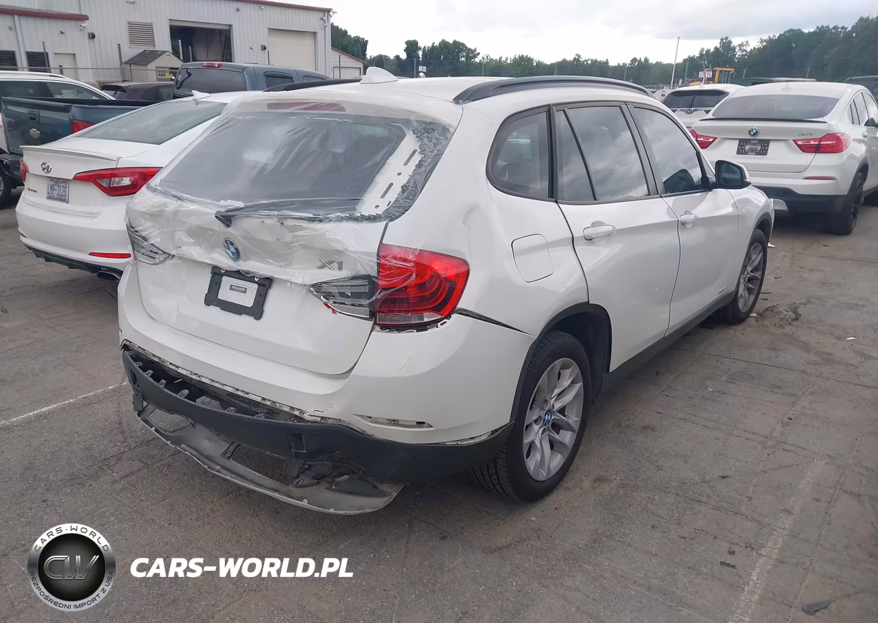 2015 BMW X1 xDrive28I VIN:WBAVL1C57FVY39176 - 4