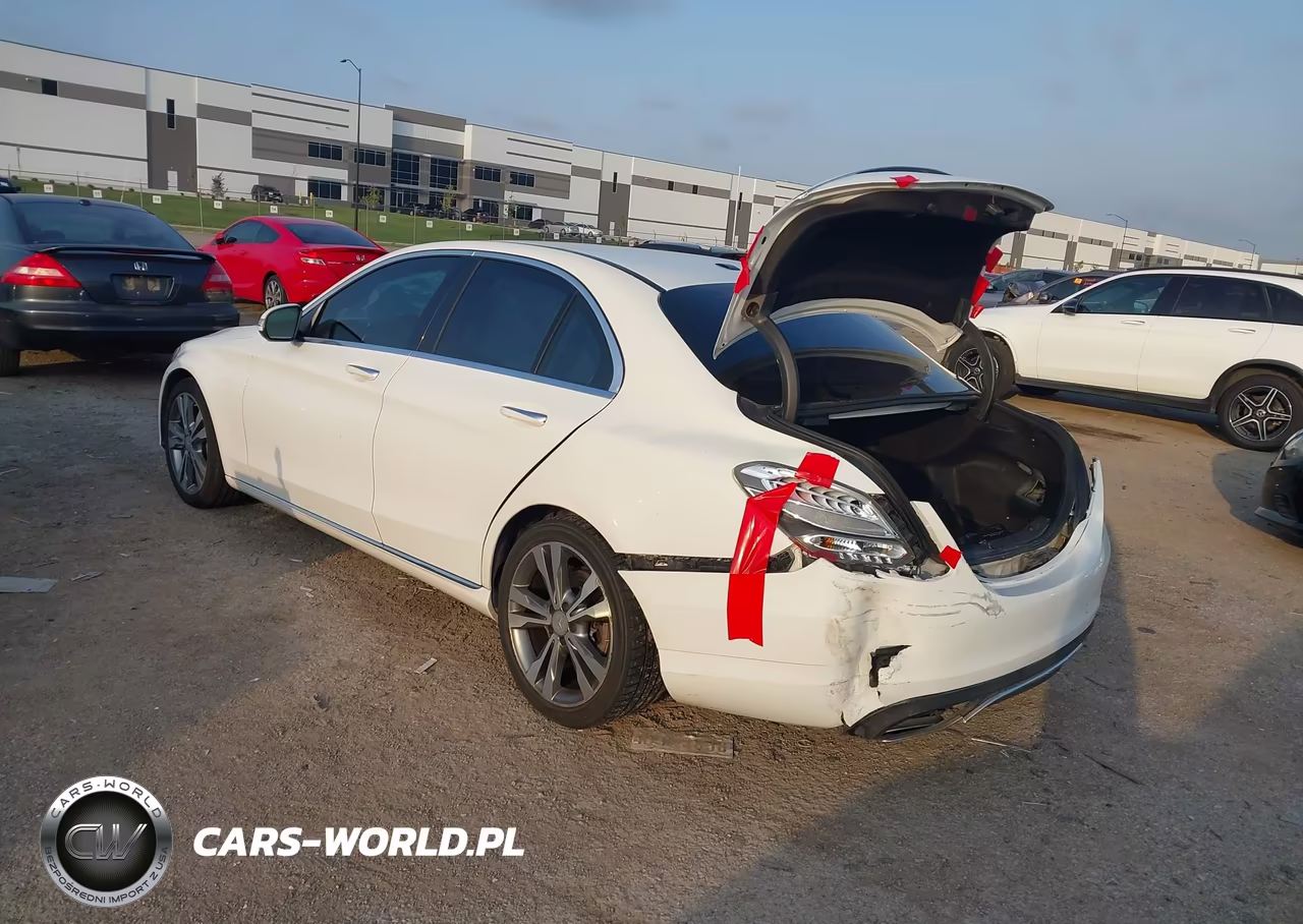 2015 Mercedes-Benz C 300 VIN:55SWF4JB3FU088390 - 3