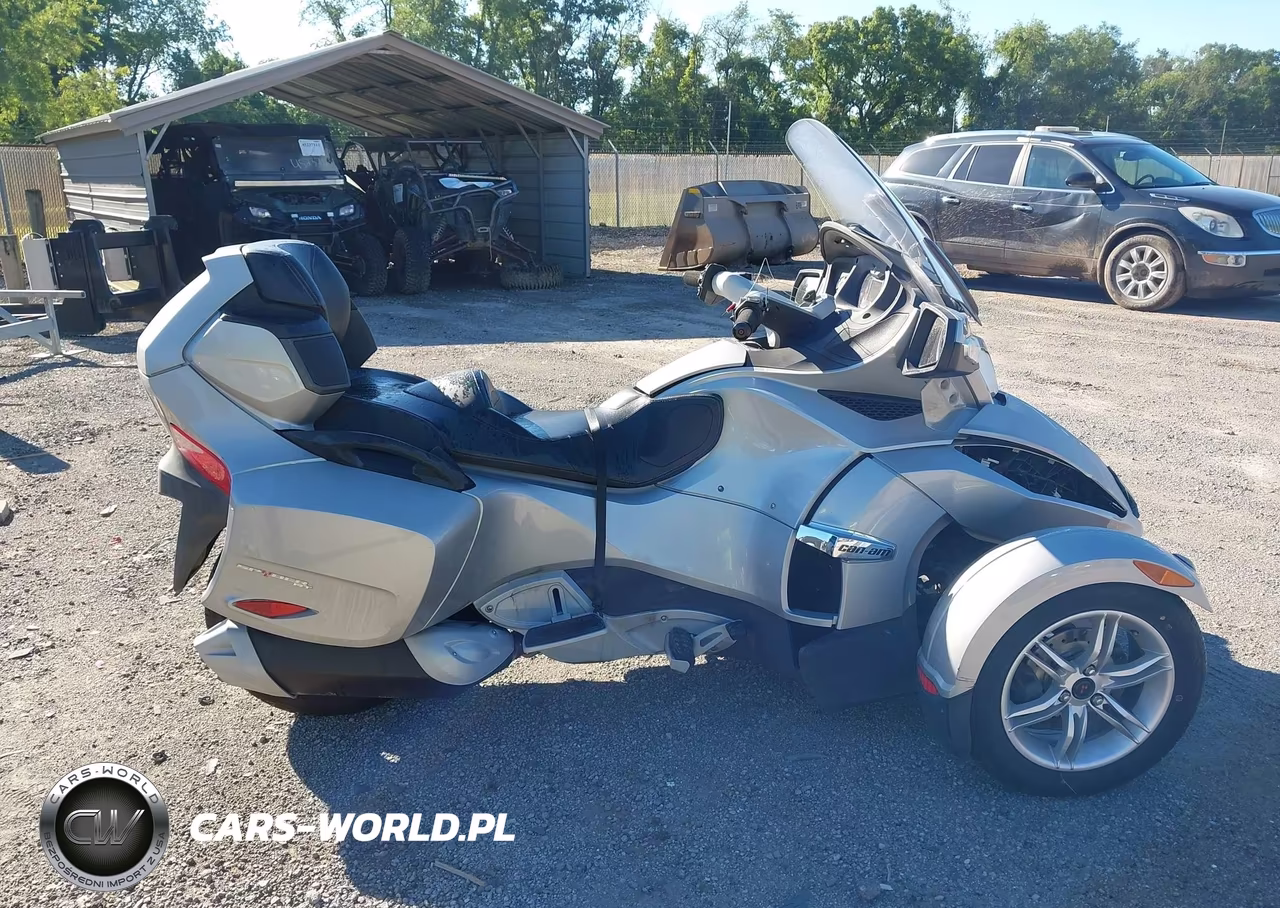 2010 Can-Am Spyder Roadster Rts VIN:2BXJBWC16AV000850 - 12