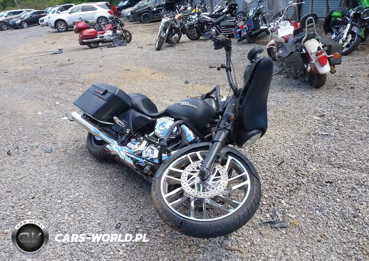 2011 Harley-Davidson Flhx