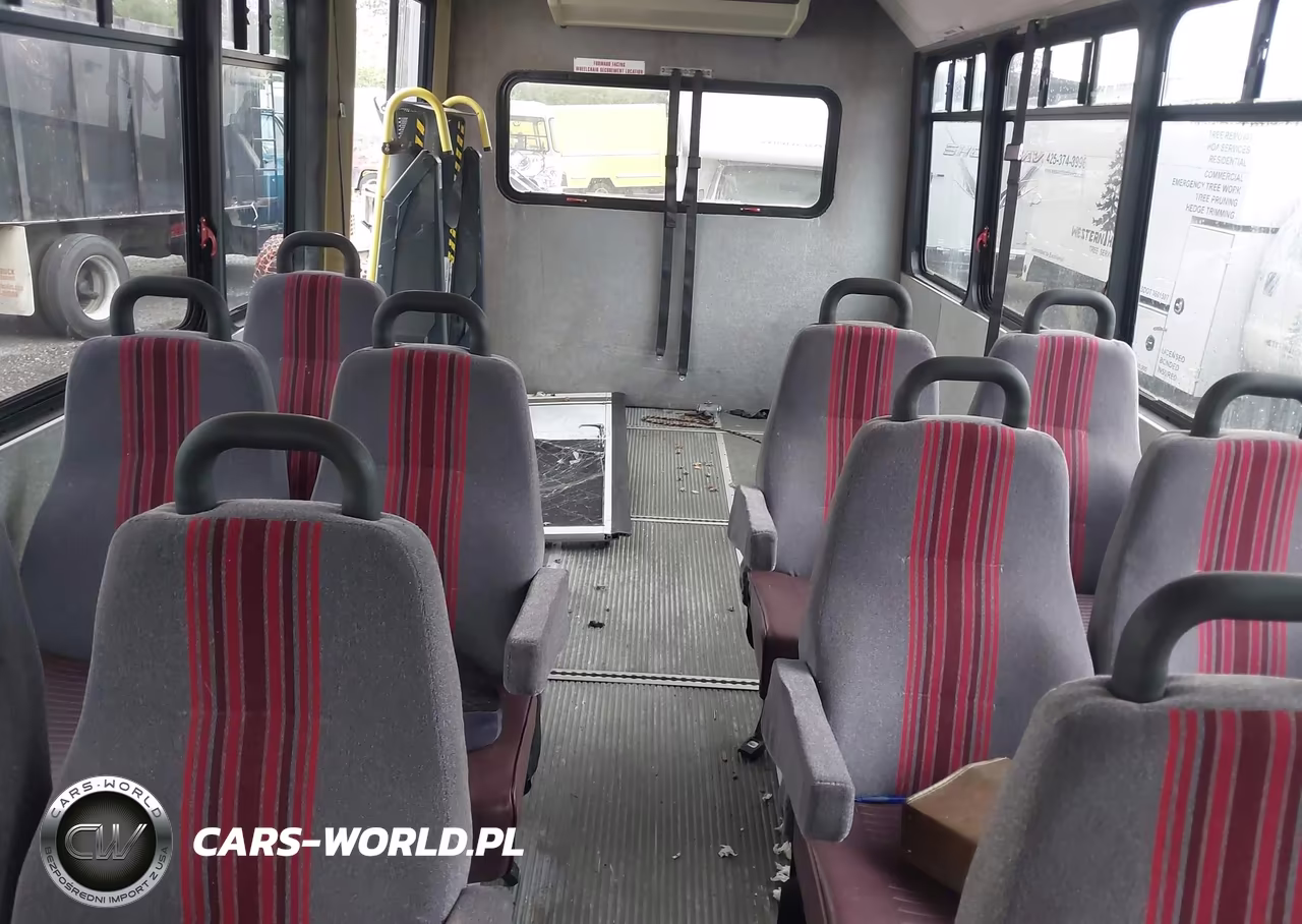 2000 Ford E-450 Cutaway Standard VIN:1FDXE45S3YHB54051 - 7