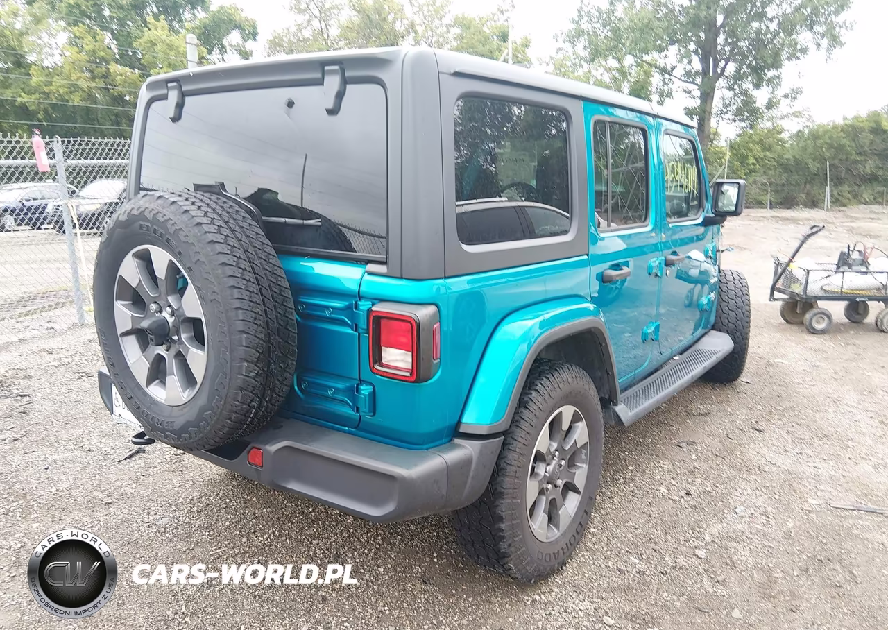 2019 Jeep Wrangler Unlimited Sahara 4X4 VIN:1C4HJXENXKW618228 - 4