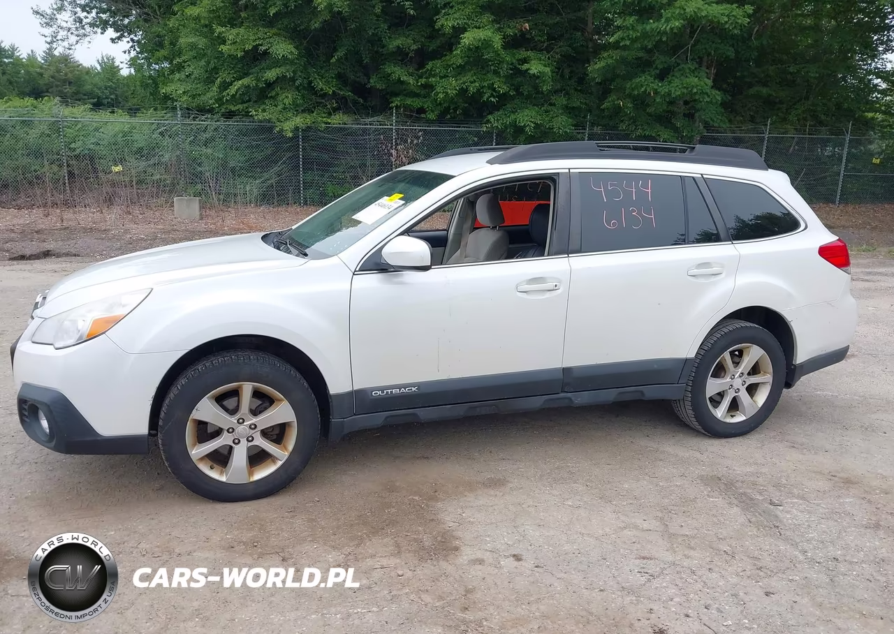 2013 Subaru Outback 2.5I Premium VIN:4S4BRBCC0D3304347 - 12