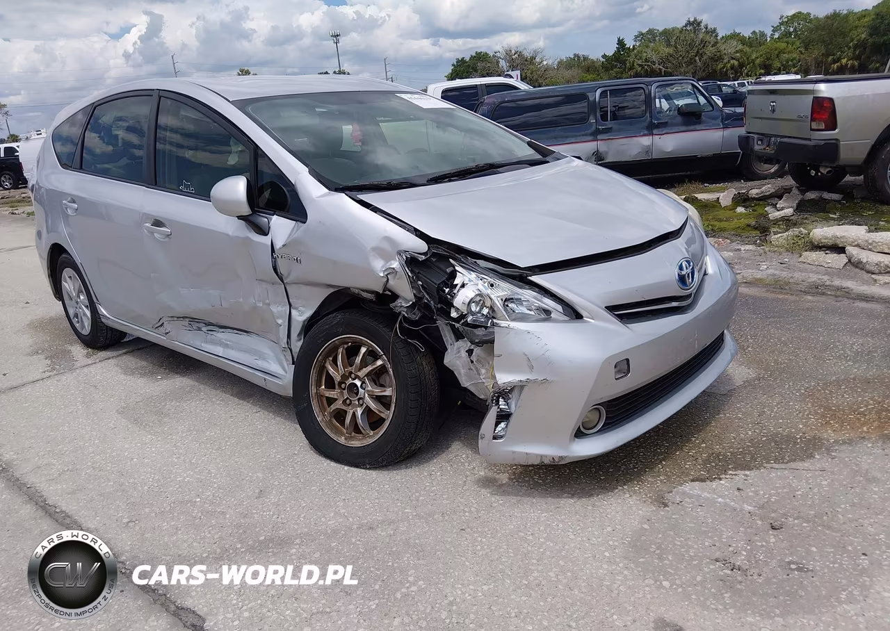 2012 Toyota Prius V Two – zdjęcie 1 z 16
