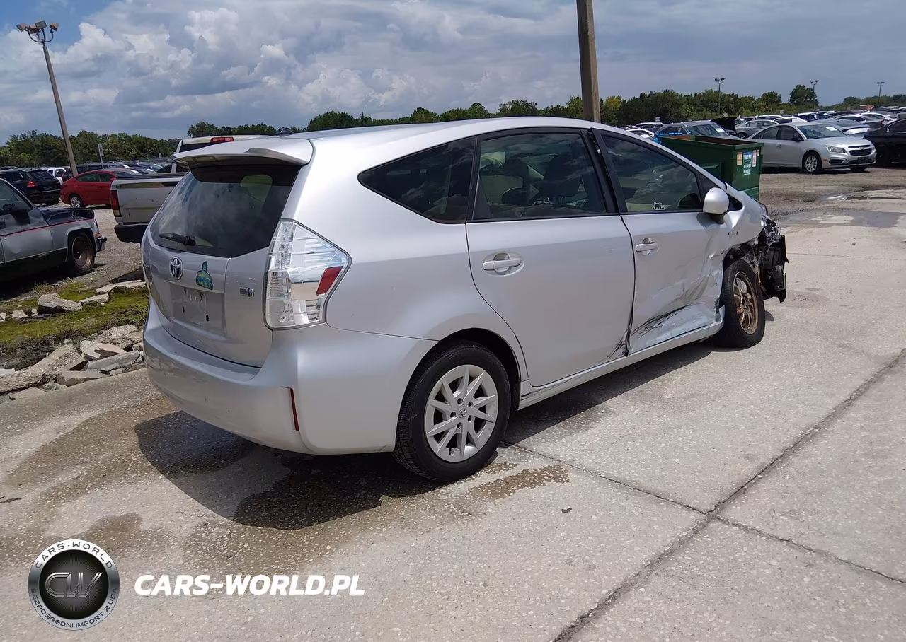 2012 Toyota Prius V Two VIN:JTDZN3EU8C3173502 - 4