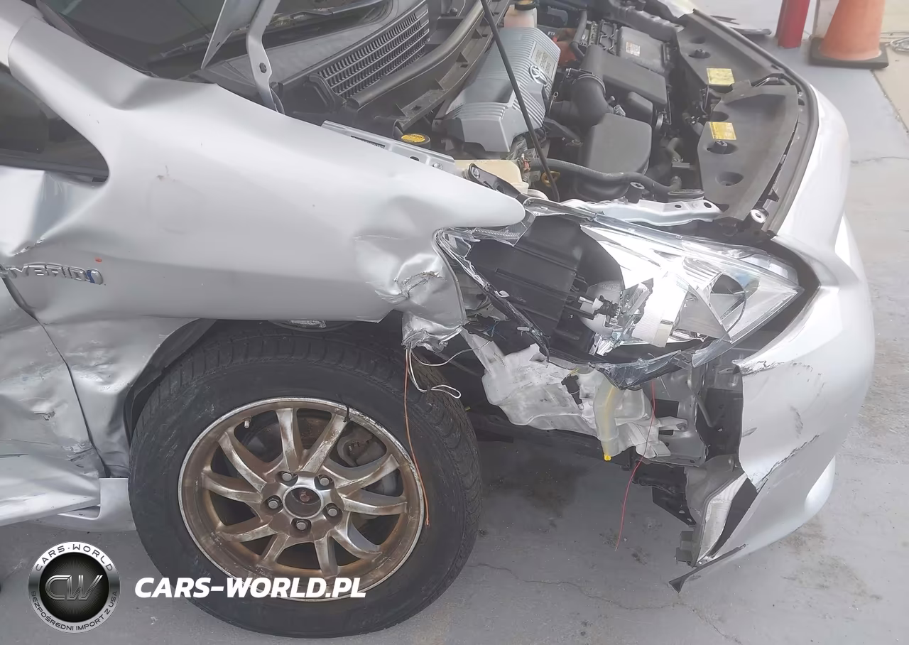 2012 Toyota Prius V Two VIN:JTDZN3EU8C3173502 - 6