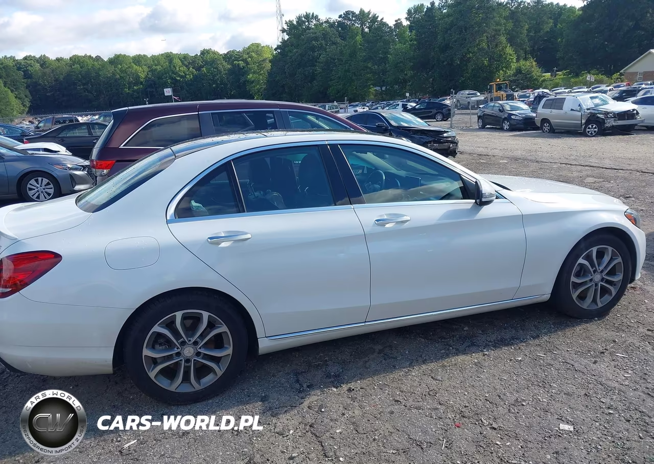 2017 Mercedes-Benz C 300 4Matic VIN:55SWF4KB3HU195828 - 13