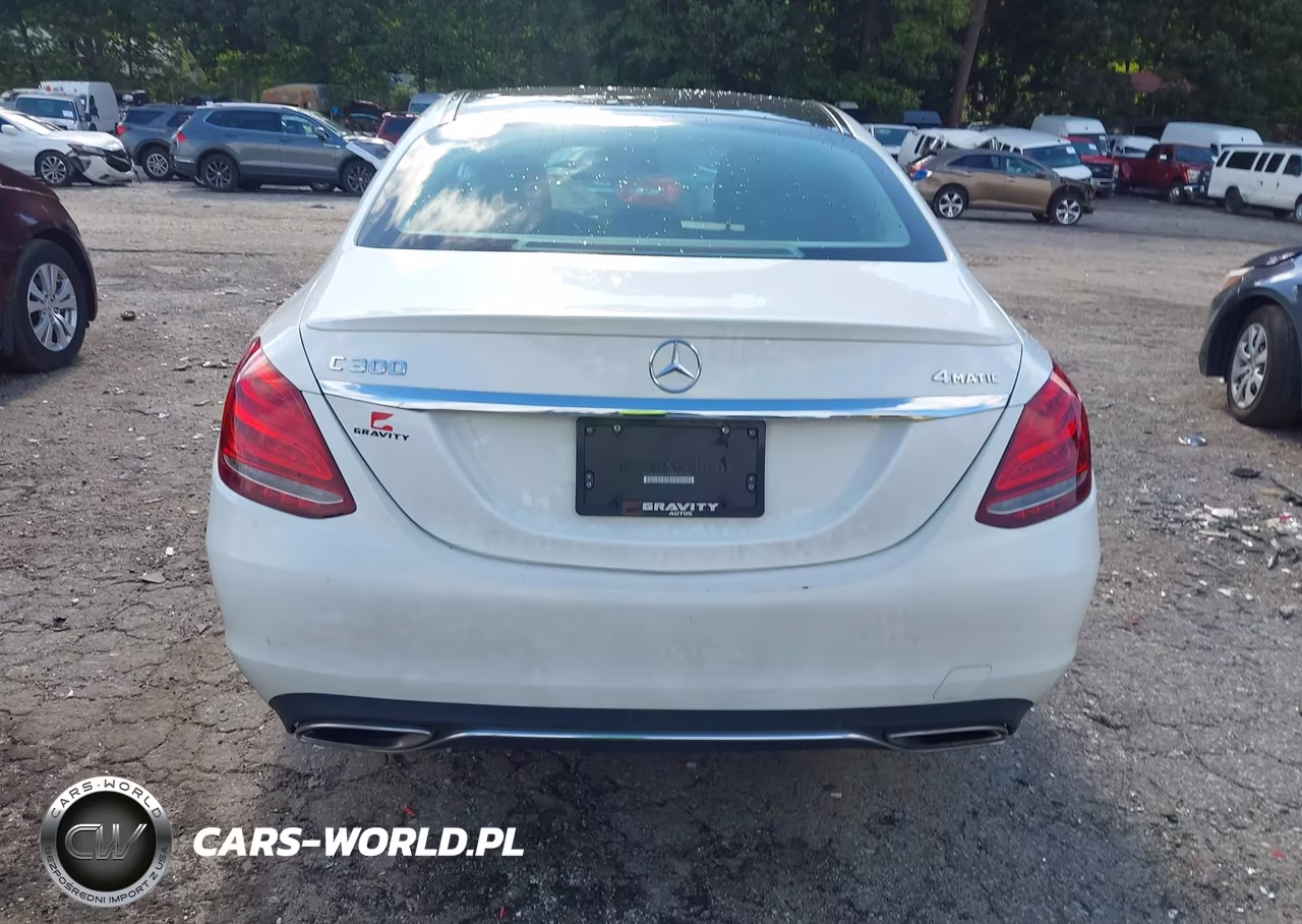 2017 Mercedes-Benz C 300 4Matic VIN:55SWF4KB3HU195828 - 16