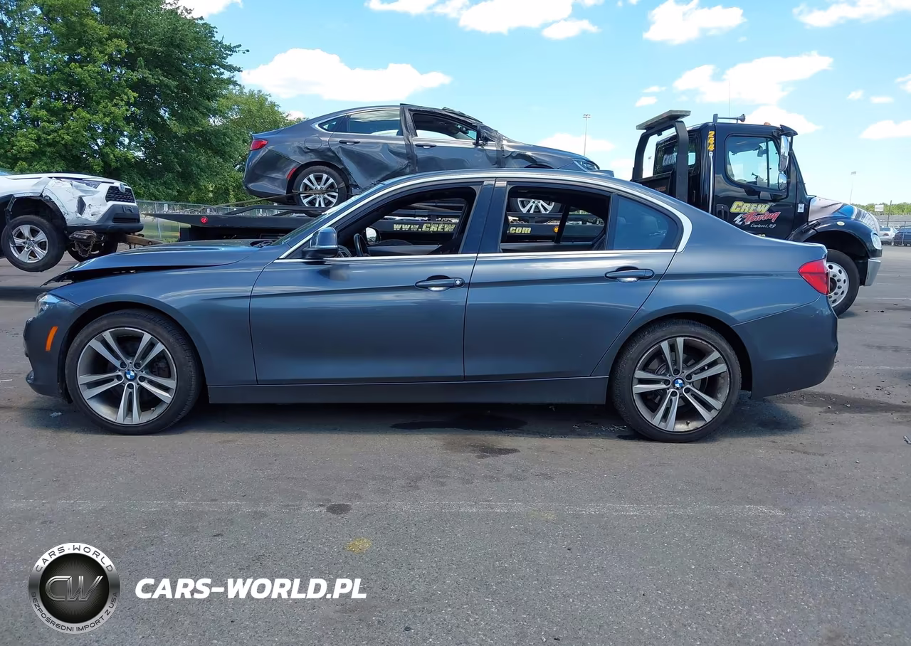 2018 BMW 330I xDrive VIN:WBA8D9C56JA615423 - 14